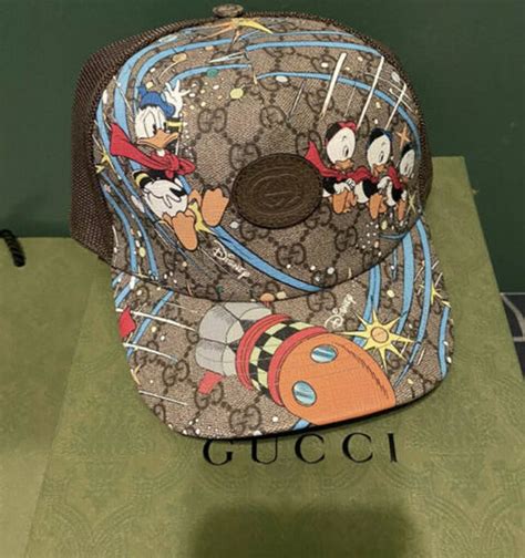 daffy duck gucci hat|Gucci ace x disney.